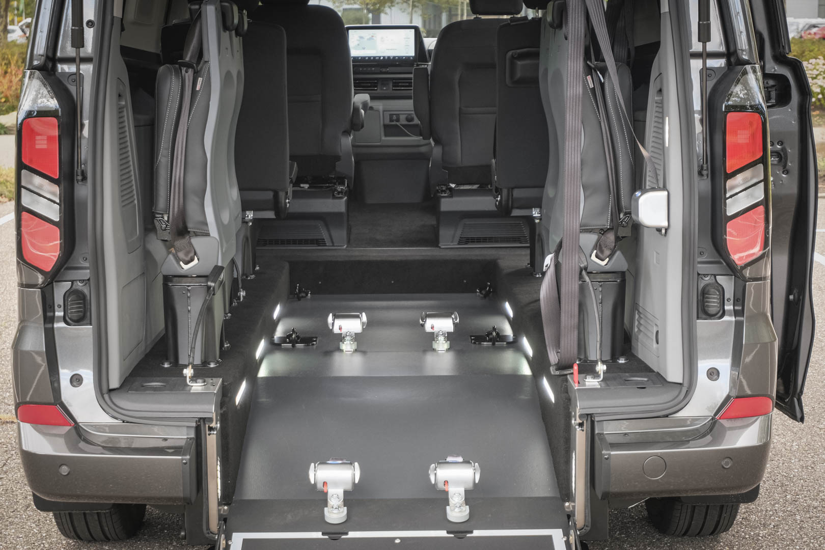 Ford Tourneo Custom L2 - Abaissement de plancher